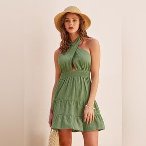Cupshe Ocracoke green backless halter dress, large